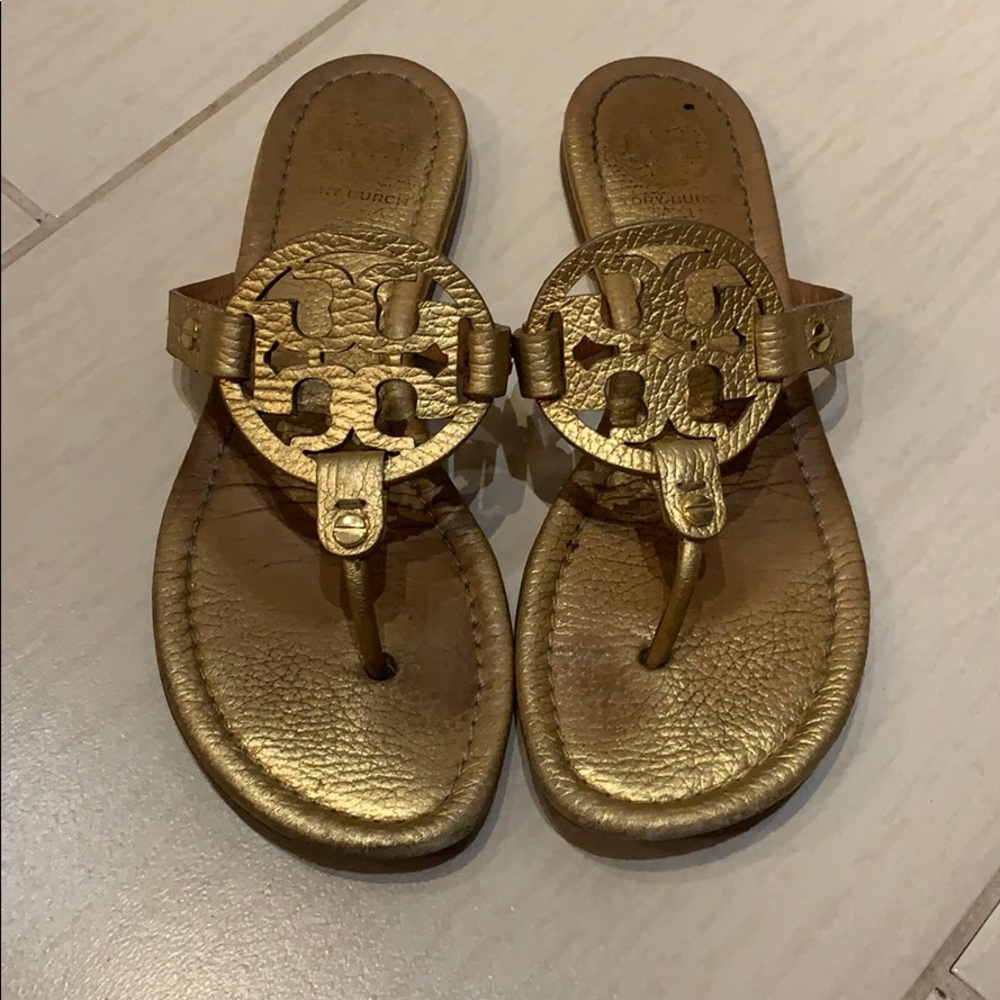 Toey burch size 7
